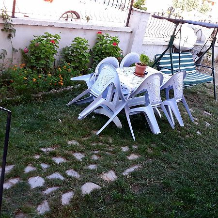 Cerit Pansiyon İmroz Exterior foto